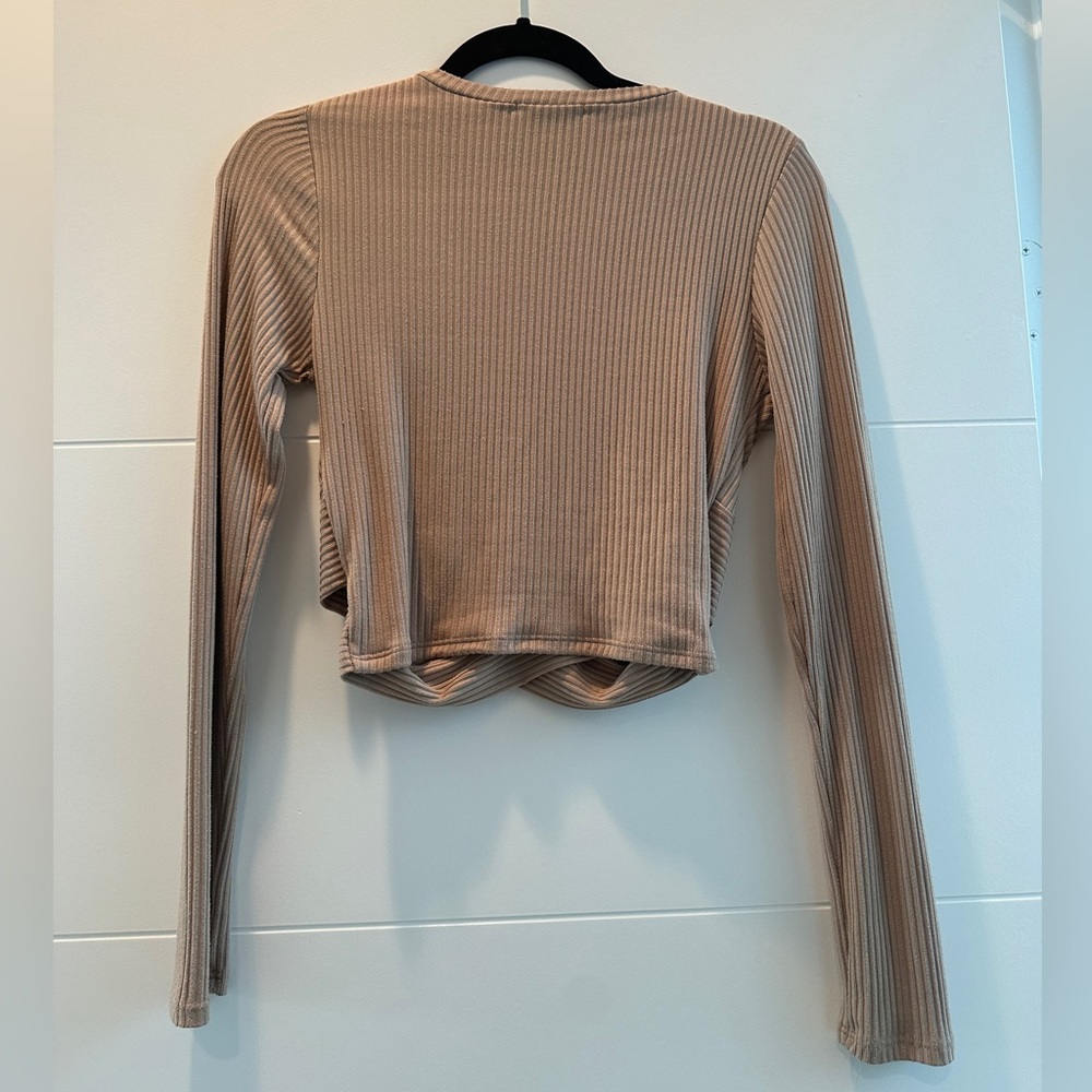 Wasabi + Mint Beige Ribbed Twist Front Crop Top Long Sleeve | Size M - Picture 12 of 14